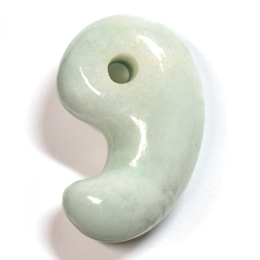 [鑑別付] 糸魚川翡翠 勾玉 30x20x10mm #UC110