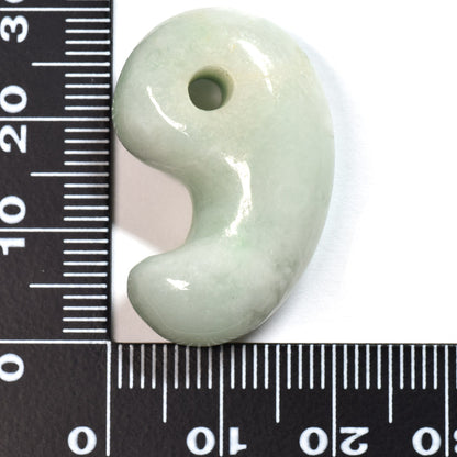 [鑑別付] 糸魚川翡翠 勾玉 30x20x10mm #UC110