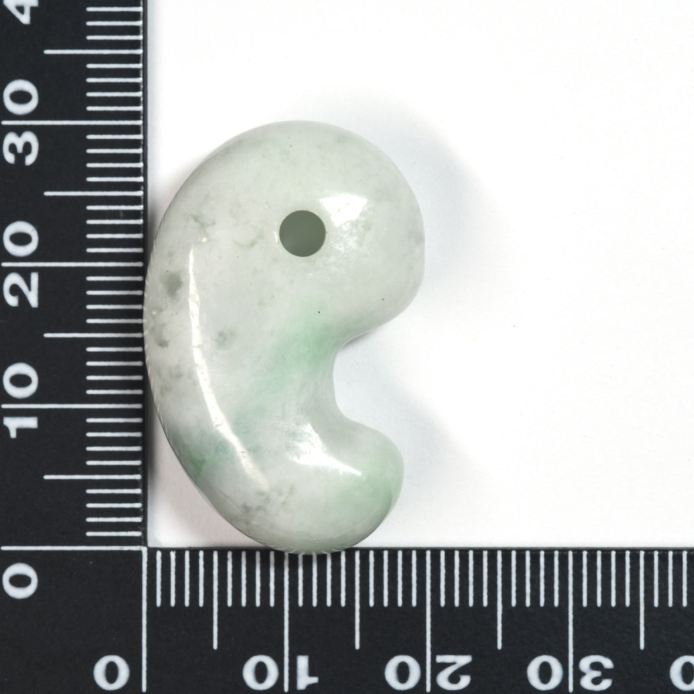 [鑑別付]新潟県産 糸魚川翡翠 勾玉 30mm #UC129